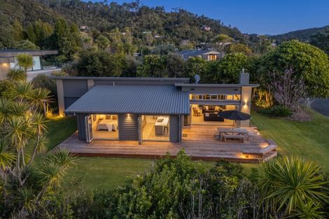Photo of property in 9 Taunui Place, Cooks Beach, Whitianga, 3591