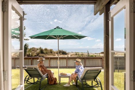 Photo of property in 69 Marine Parade, Mount Maunganui, 3116