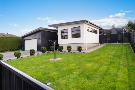 Photo of property in 33 Friendship Drive, Waldronville, Dunedin, 9018