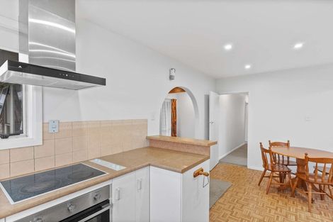 Photo of property in 14 Camelia Place, Islington, Christchurch, 8042