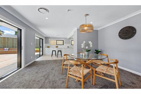 Photo of property in 1 Celina Place, Browns Bay, Auckland, 0630