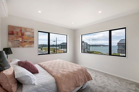 Photo of property in 17 Ocean Breeze Avenue, Hobsonville, Auckland, 0616