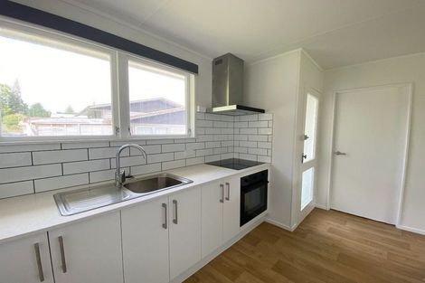 Photo of property in 32 Memorial Drive, Parahaki, Whangarei, 0112