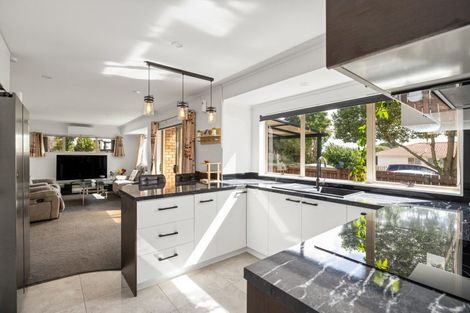 Photo of property in 9a Portland Street, Welcome Bay, Tauranga, 3112