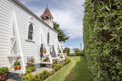 Photo of property in 17 School Road, Clive, 4102