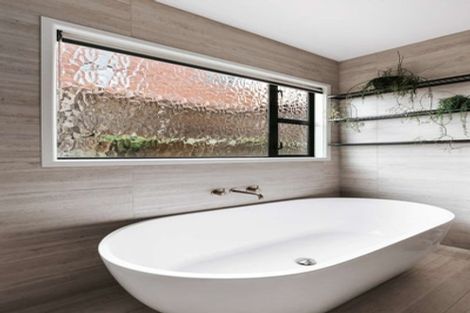 Photo of property in 21a Sunbrae Grove, Mount Maunganui, 3116