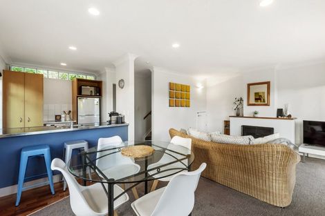 Photo of property in 54 Wairoa Road, Narrow Neck, Auckland, 0624