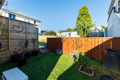 Photo of property in 31 Fulford Street, New Plymouth, 4310