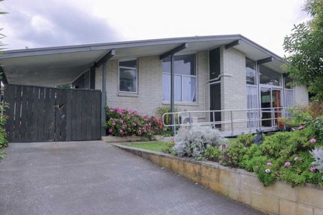 Photo of property in 6 Weddell Place, Flaxmere, Hastings, 4120