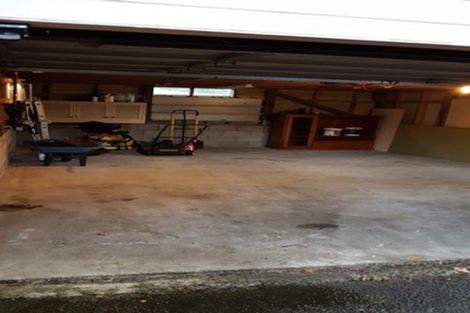 Photo of property in 1/42 Brains Road, Kelston, Auckland, 0602