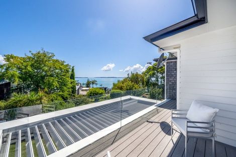 Photo of property in 6d Burford Place, Mellons Bay, Auckland, 2014