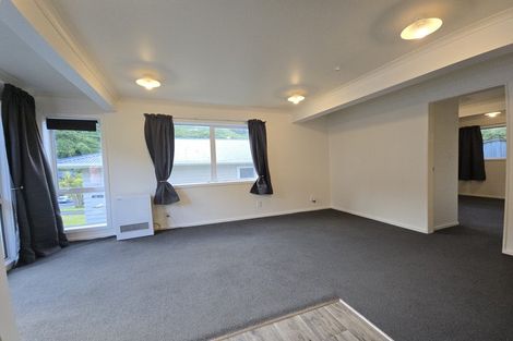 Photo of property in 13 Westhaven Drive, Tawa, Wellington, 5028