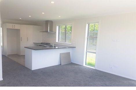 Photo of property in 58 Pateke Drive, Kenepuru, Porirua, 5022