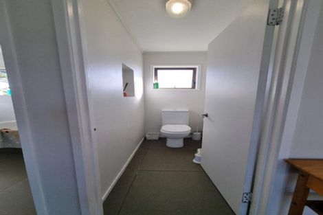 Photo of property in 2/14 Thelma Crescent, Torbay, Auckland, 0630