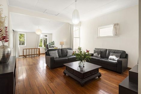 Photo of property in 23 Moir Street, Mount Victoria, Wellington, 6011