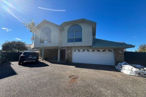 Photo of property in 2/10 Nadine Place, Mangere Bridge, Auckland, 2022