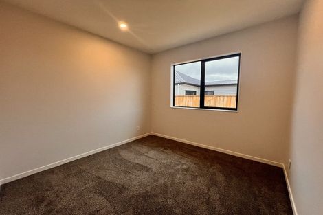 Photo of property in 10 Kobe Street, Karaka, 2580