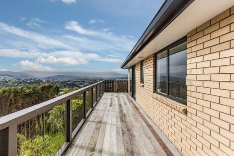 Photo of property in 27 Topsail Way, Whitby, Porirua, 5024