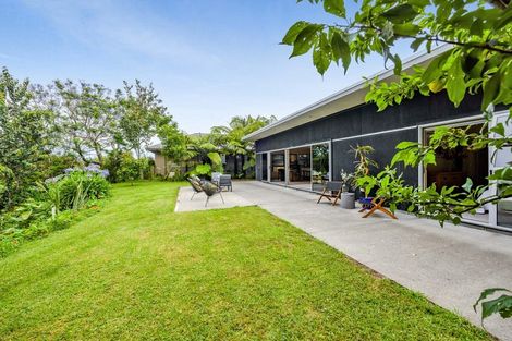 Photo of property in 72e Wairau Road, Oakura, 4314