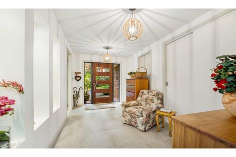 Photo of property in 23c West Lynn Road, Titirangi, Auckland, 0604