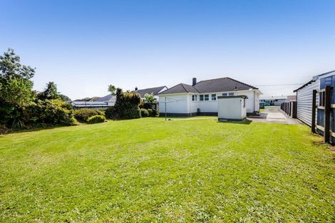 Photo of property in 279 South Road, Hawera, 4610