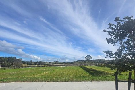 Photo of property in 22 Tamaota Terrace, Wainui, 0992