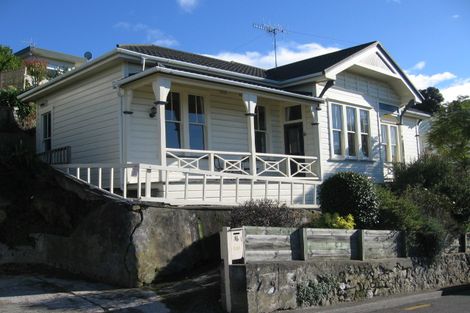 Photo of property in 16 Sealy Road, Bluff Hill, Napier, 4110