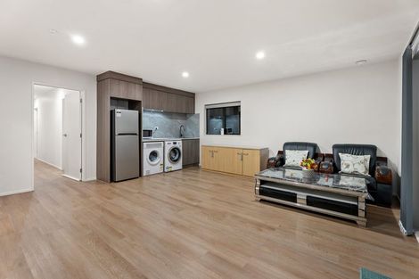 Photo of property in 137 Keri Vista Rise, Papakura, 2110