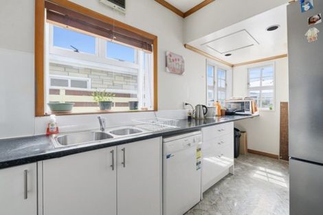 Photo of property in 8 Meadows Avenue, Waiwhetu, Lower Hutt, 5010
