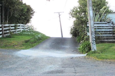 Photo of property in 272 Forest Hill Road, Waiatarua, Auckland, 0612