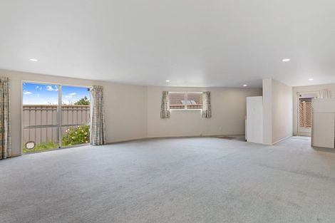 Photo of property in 1/21 Overdale Drive, Cashmere, Christchurch, 8022