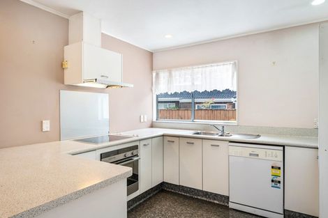 Photo of property in 10 Comeskey Grove, Elderslea, Upper Hutt, 5018