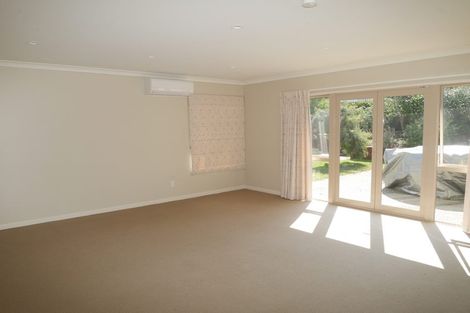 Photo of property in 19 Waterstone Avenue, Paraparaumu, 5032