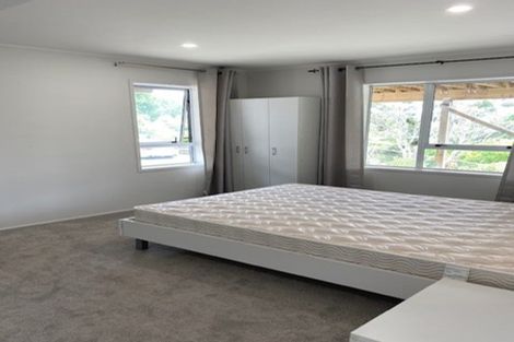 Photo of property in 40 Colmar Road, Mellons Bay, Auckland, 2014