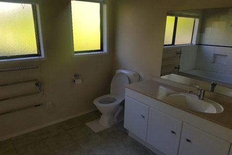 Photo of property in 59 Pemberton Avenue, Bayview, Auckland, 0629