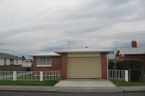 Photo of property in 25 Naish Street, Balclutha, 9230