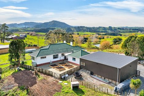 Photo of property in 161 Ranganui Road, Kaiwaka, 0573