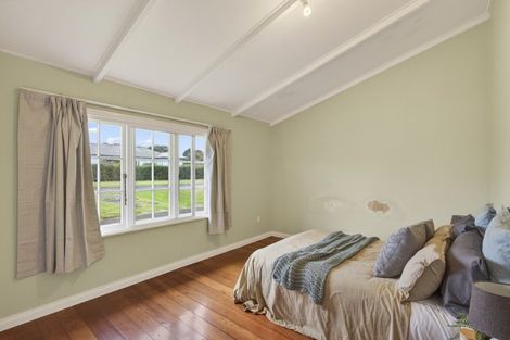 Photo of property in 17a Carey Street, Waitara, 4320