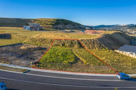 Photo of property in 103 Queen Charlotte Drive, Aotea, Porirua, 5024