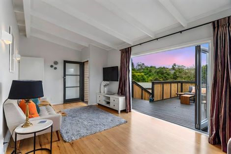 Photo of property in 22 Robbies Road, Shelly Park, Auckland, 2014