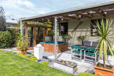 Photo of property in 10 Titoki Avenue, Waipahihi, Taupo, 3330