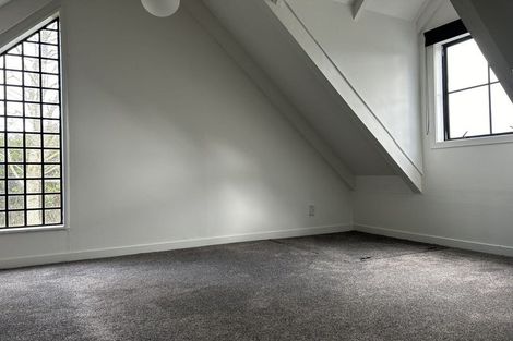 Photo of property in 59 Chamberlain Road, Bombay, 2675