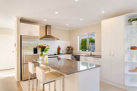 Photo of property in 14 Nirmal Place, Sunnyvale, Auckland, 0612