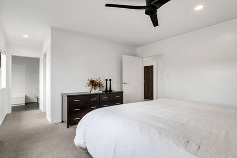 Photo of property in 1 Melia Place, Stanmore Bay, Whangaparaoa, 0932