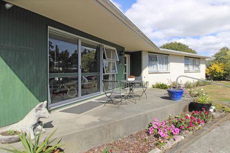 Photo of property in 78 Victoria Street, Carterton, 5713