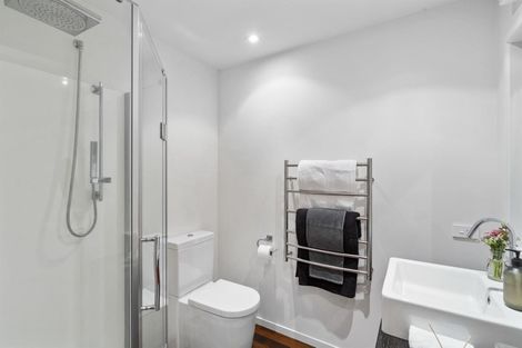 Photo of property in 173c Mokoia Road, Birkenhead, Auckland, 0626