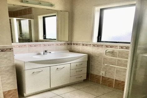 Photo of property in 70 Skip Lane, East Tamaki, Auckland, 2013