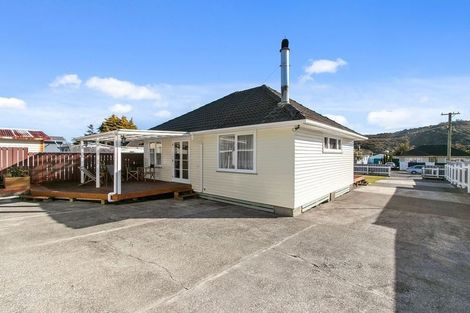 Photo of property in 128 Wise Street, Wainuiomata, Lower Hutt, 5014