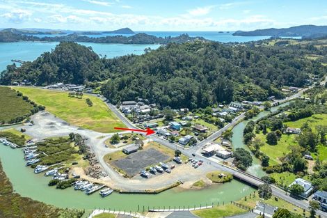 Photo of property in 316 Wharf Road, Coromandel, 3506