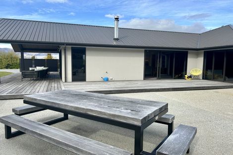 Photo of property in 5 Old Racecourse Road, Albert Town, Wanaka, 9305